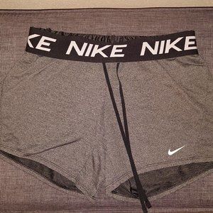 Nike dry fit shorts xs